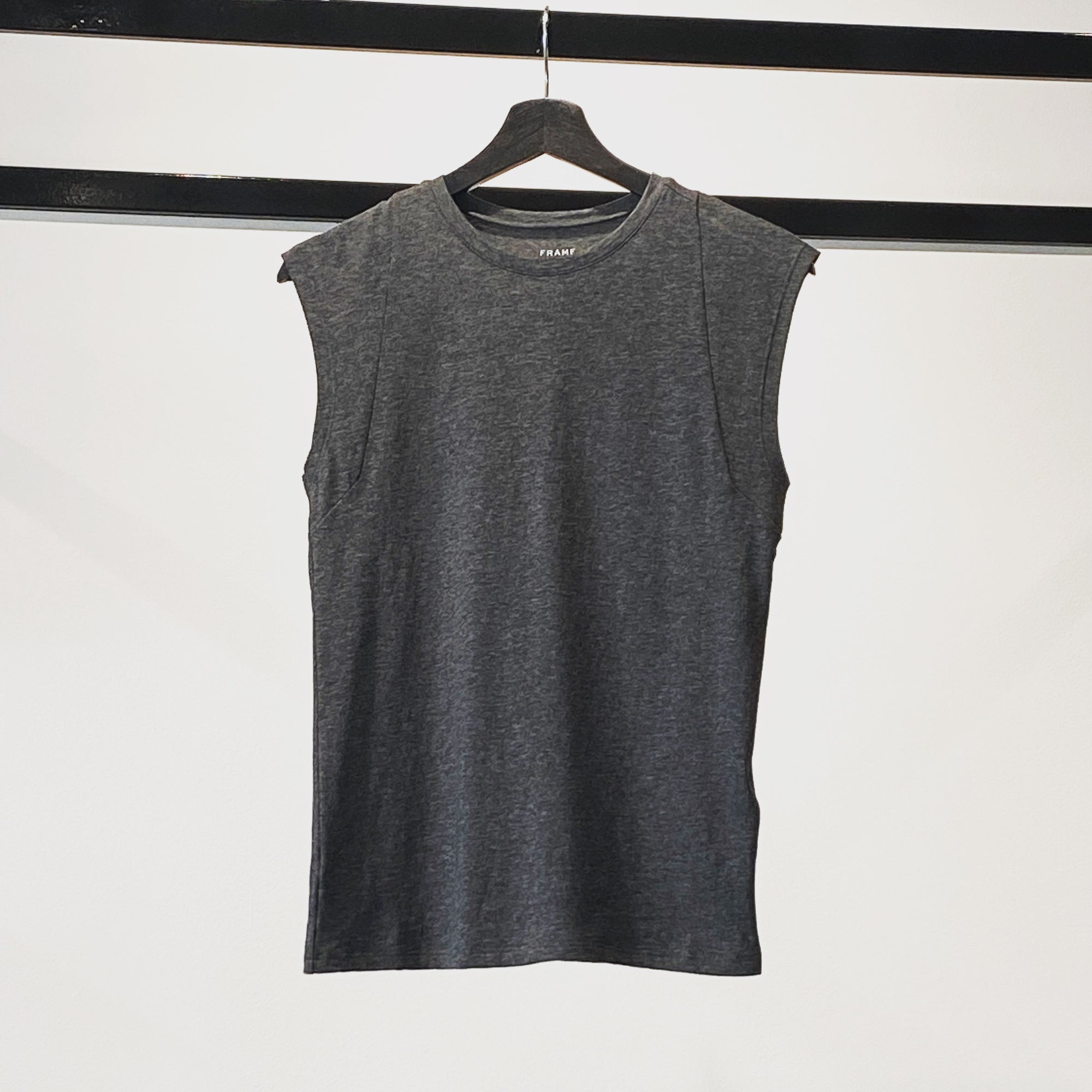 Frame Le Mid Rise Muscle Tee